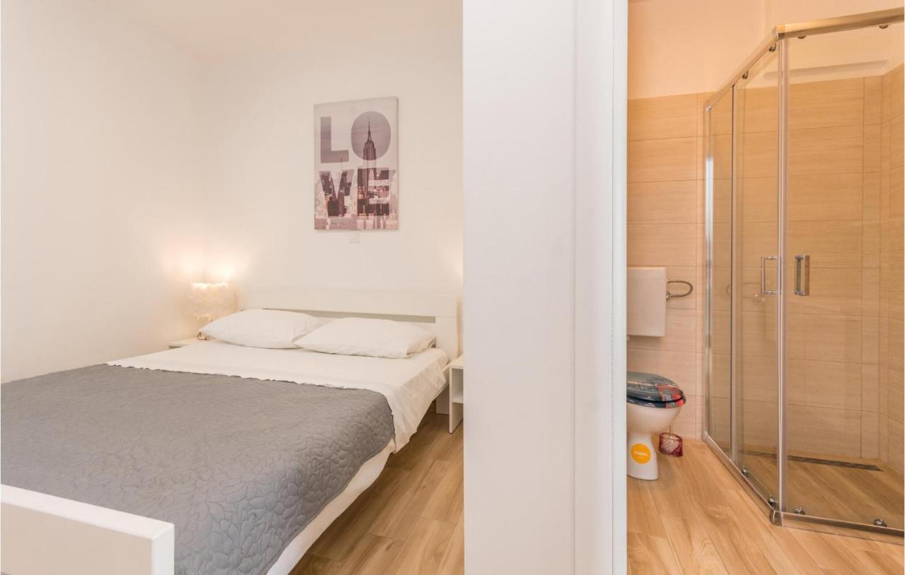 Apartments In Turanj, 20M From The Beach Sukošan Eksteriør bilde
