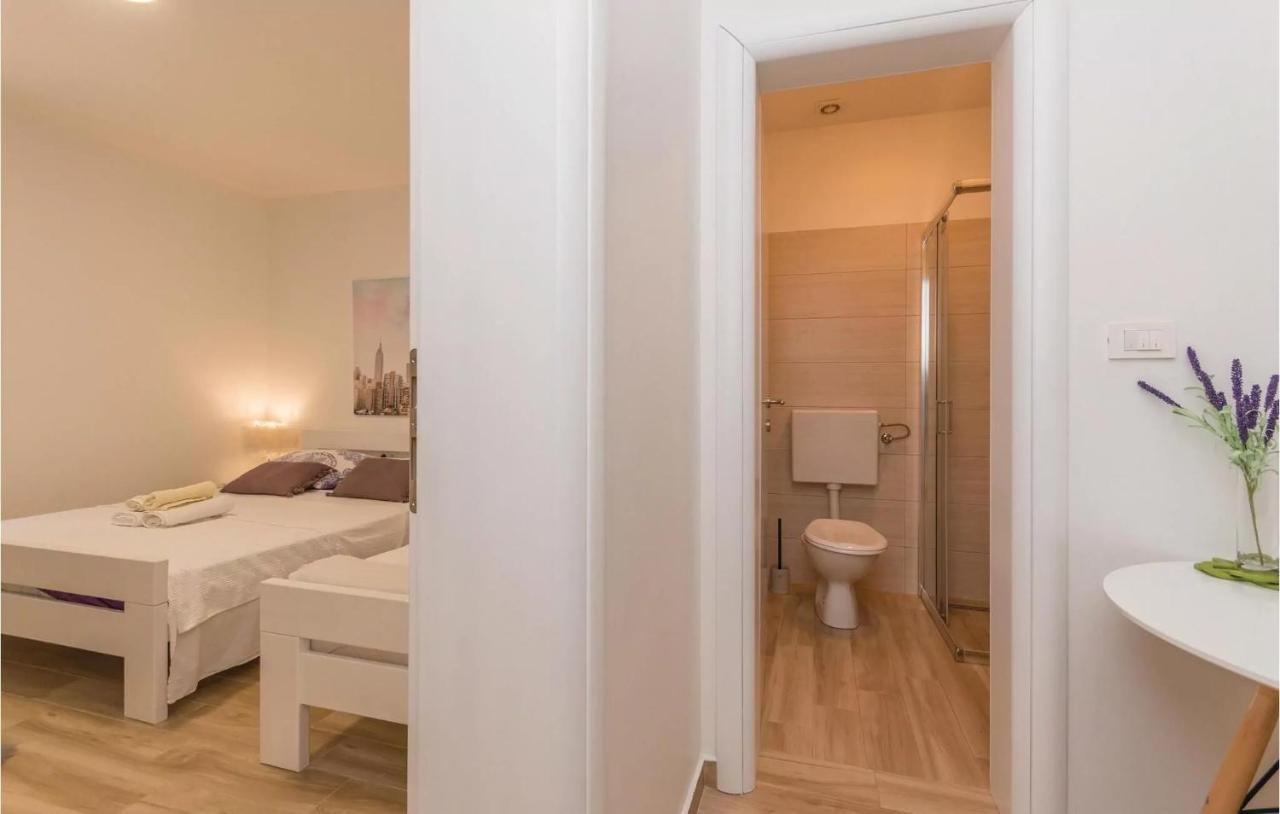 Apartments In Turanj, 20M From The Beach Sukošan Eksteriør bilde